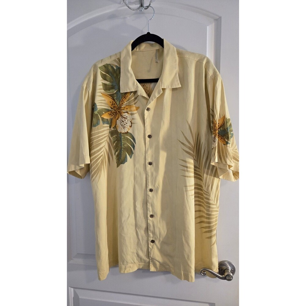 Tommy Bahama Men’s XL 100% Silk Hawaiian Shirt Yellow Tropical Orchid Camp